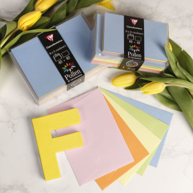 Coffret 40 enveloppes 114x162 + 40 cartes 110x155 Printemps (5 couleurs)