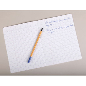 Cahier d'écriture piqué Clairenfantine 17x22cm 32p séyès 3mm 12/12