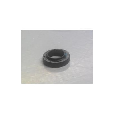 49 - JOINT HUILE 18X28X7,6 -P/NHP WG140 F150 F110 F180