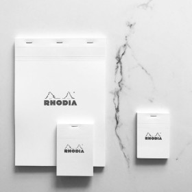 Bloc agrafé Rhodia WHITE N°19 21x31,8 cm 80 feuillets petits carreaux 5x5 80 g