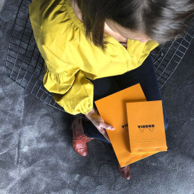 Bloc agrafé Rhodia ORANGE N°19 21x31,8 cm 80 feuillets petits carreaux 5x5 80 g