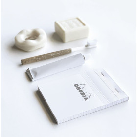 Bloc agrafé Rhodia WHITE N°16 14,8x21 cm 80 feuillets petits carreaux 5x5 80 g