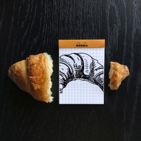 Bloc agrafé Rhodia ORANGE N°11 7,4x10,5 cm 80 feuillets petits carreaux 5x5 80 g